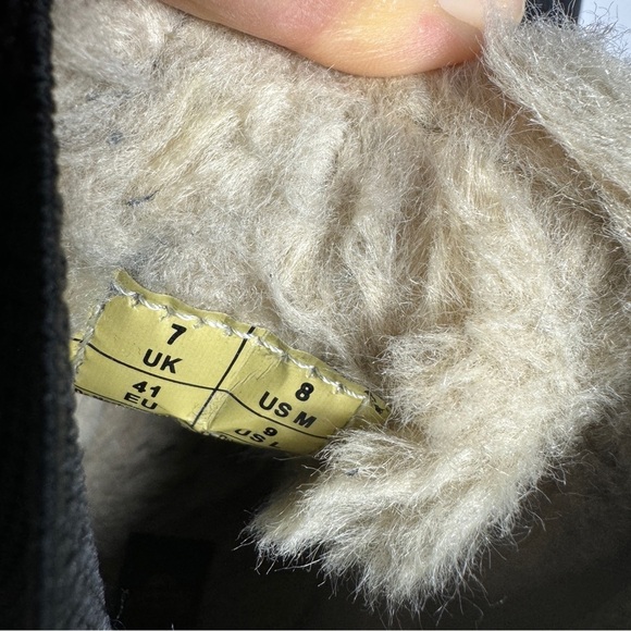 Dr. Martens  2976 Platform Faux- Fur Lined ankle boots - Picture 13 of 16